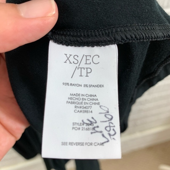 CAbi Black Beyond Tee 3243 XS - Picture 5 of 7